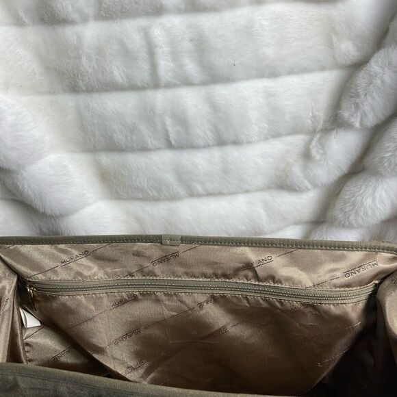 Murano travel weekender bag olive green polyester and beige gold tone hardwares - Picture 9 of 14